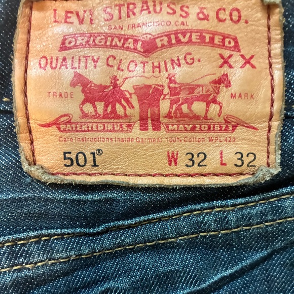 Men's Levi’s Straight Leg Jeans - Picture 4 of 4